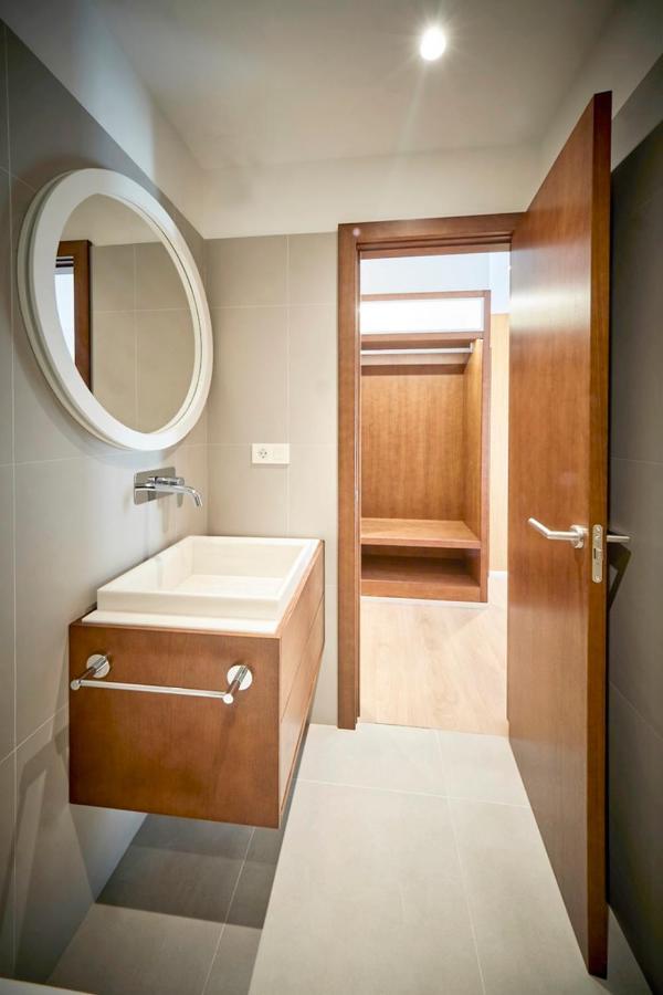Hostal Pericon โกนิล เด ลาฟรอนเตรา ภายนอก รูปภาพ