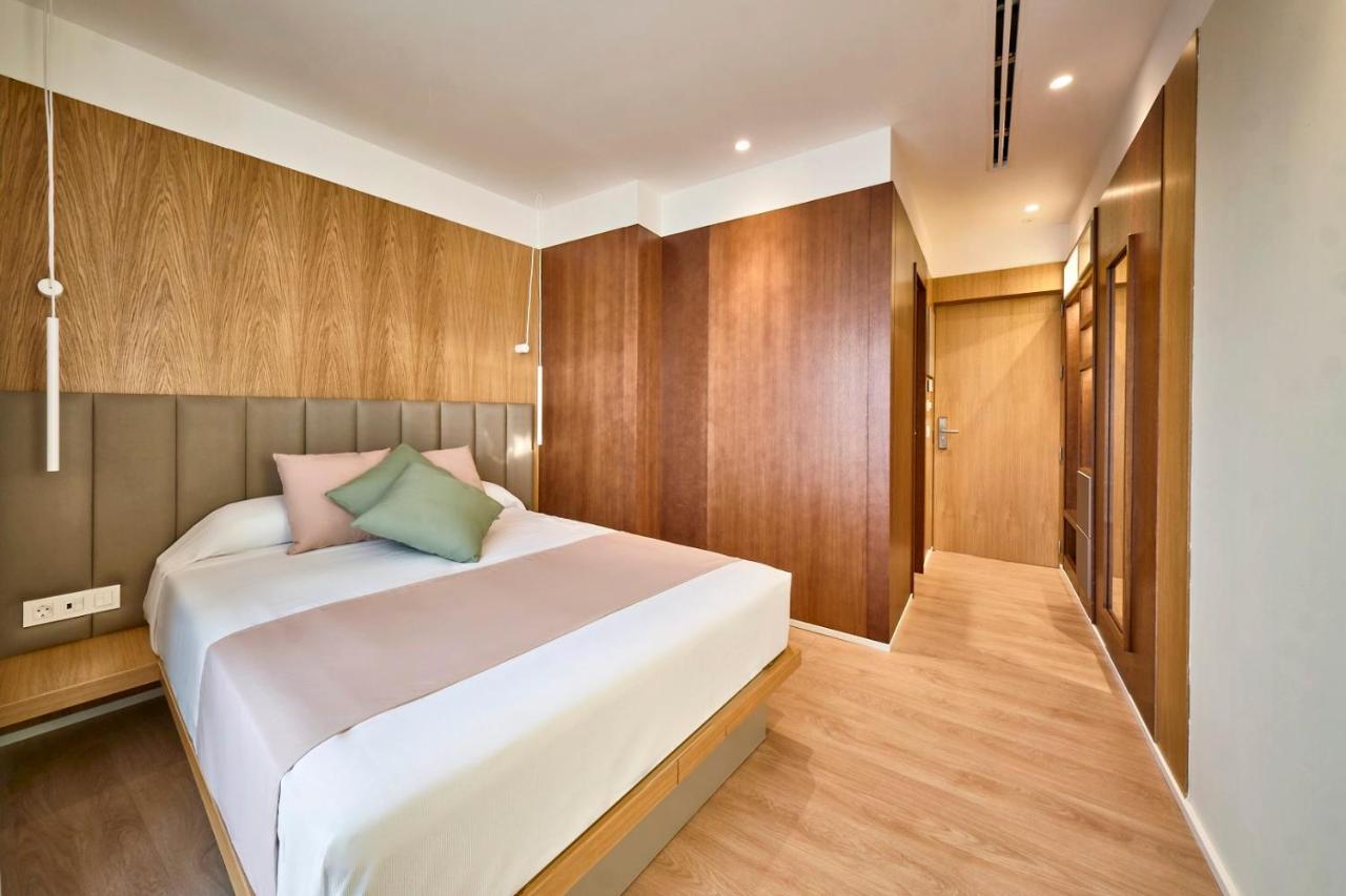 Hostal Pericon โกนิล เด ลาฟรอนเตรา ภายนอก รูปภาพ